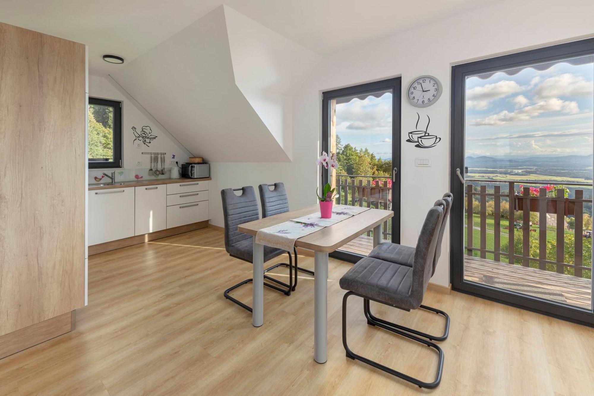 Apartments Nikolaj Preddvor Ngoại thất bức ảnh